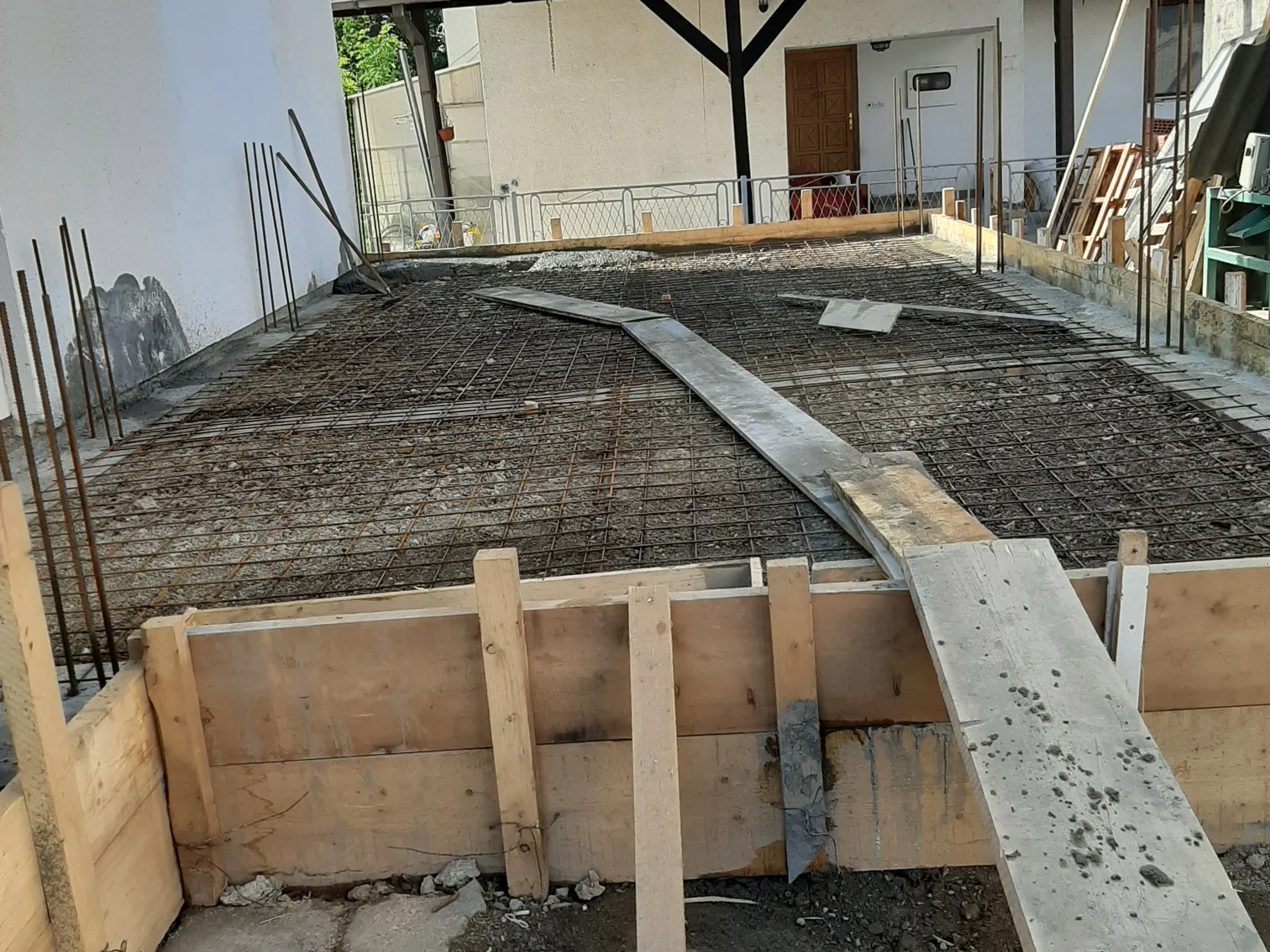 Kompleksna Nadogradnja i Renoviranje Kuće – Kraljevo