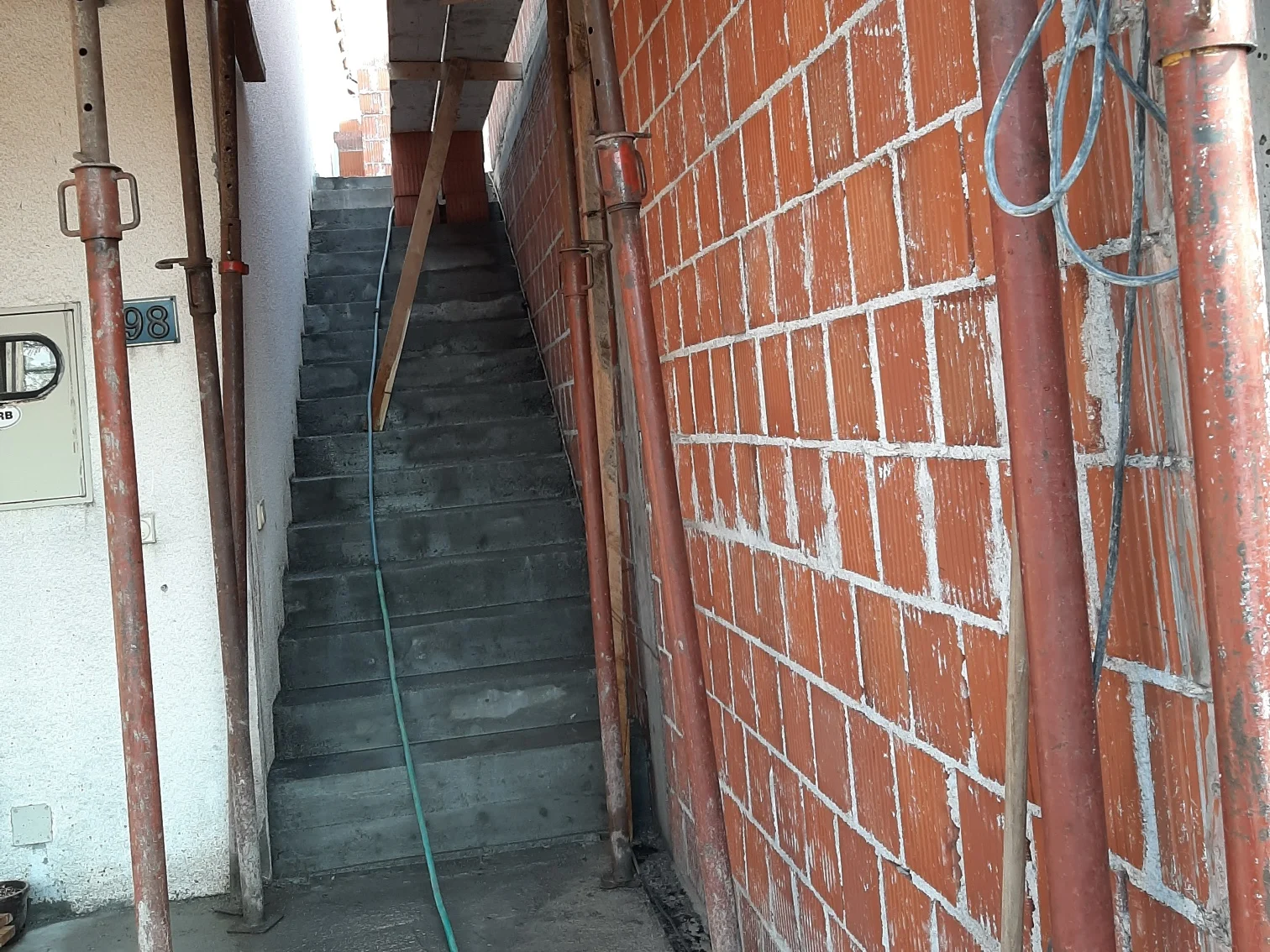 Kompleksna Nadogradnja i Renoviranje Kuće – Kraljevo