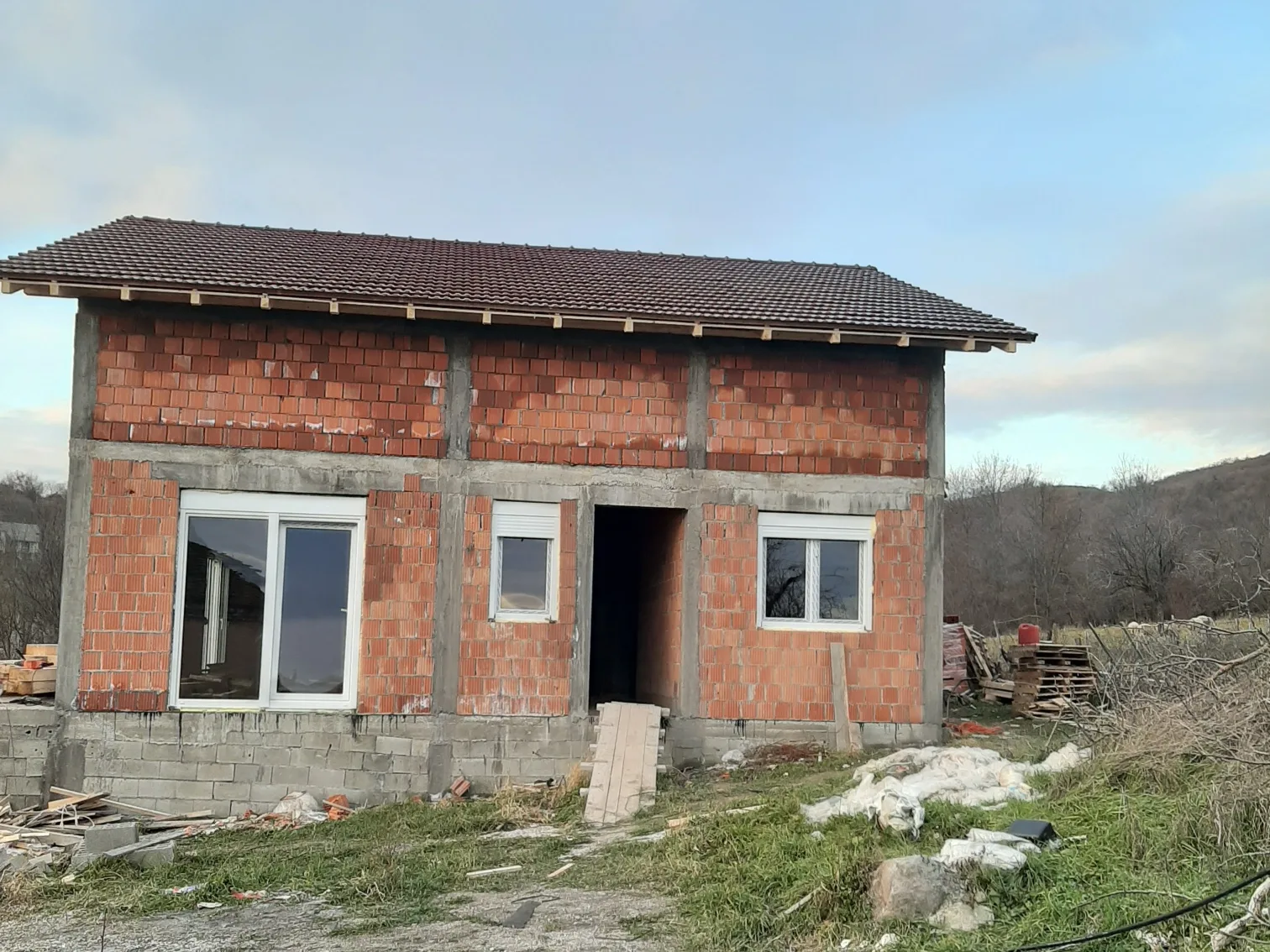 Novi Krov i Natkrivena Terasa Kraljevo